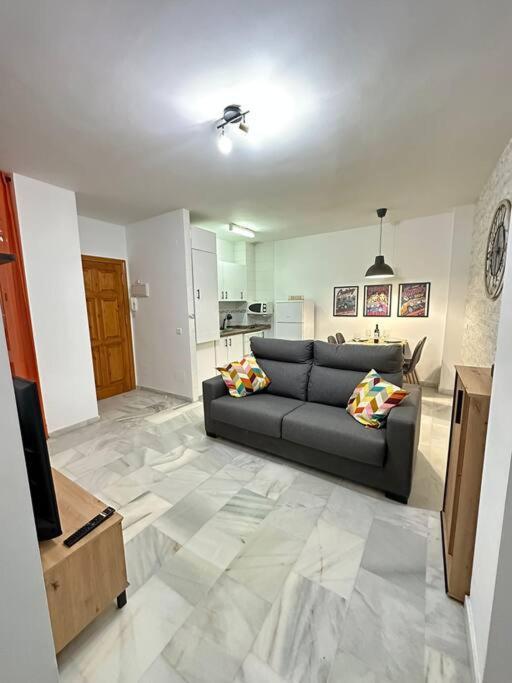 Moderno Apartamento Junto Al Mar- Apartamentos Don Diego ตอร์เรโมลิโนส ภายนอก รูปภาพ